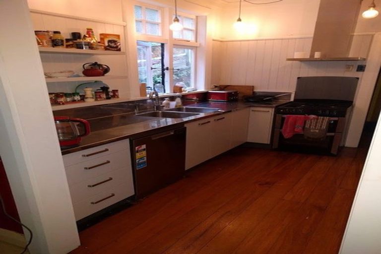 Photo of property in 64 Norway Street, Aro Valley, Wellington, 6012