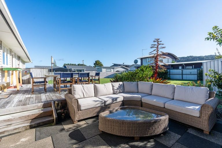 Photo of property in 102 Mako Road, Whangamata, 3620