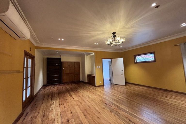 Photo of property in 552 Swanson Road, Ranui, Auckland, 0612