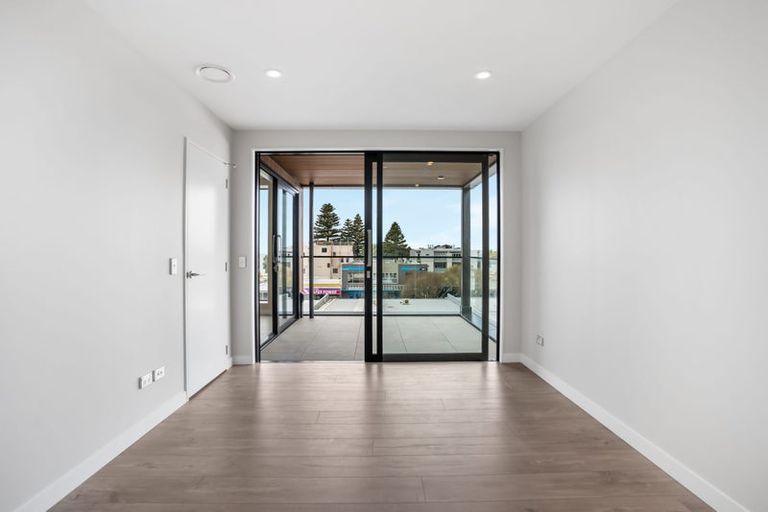 Photo of property in The Victor, 311/4 Bute Road, Browns Bay, Auckland, 0630