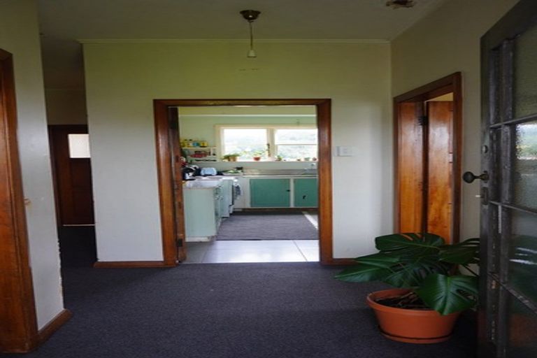 Photo of property in 24 Riemenschneider Street, Manaia, 4612