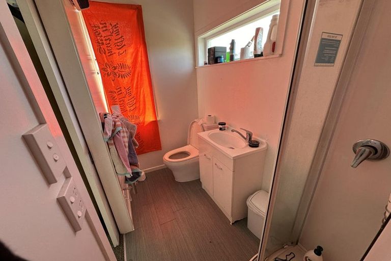 Photo of property in 7 Cheshire Street, Cannons Creek, Porirua, 5024