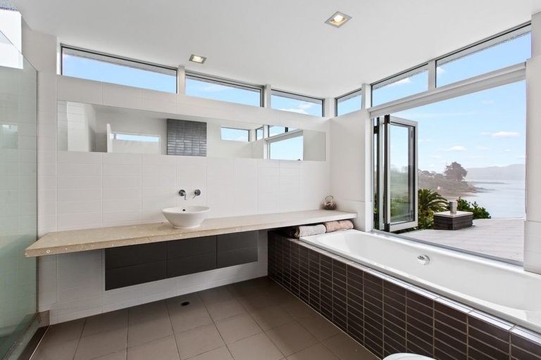 Photo of property in 33 Waimarie Road, Whenuapai, Auckland, 0618