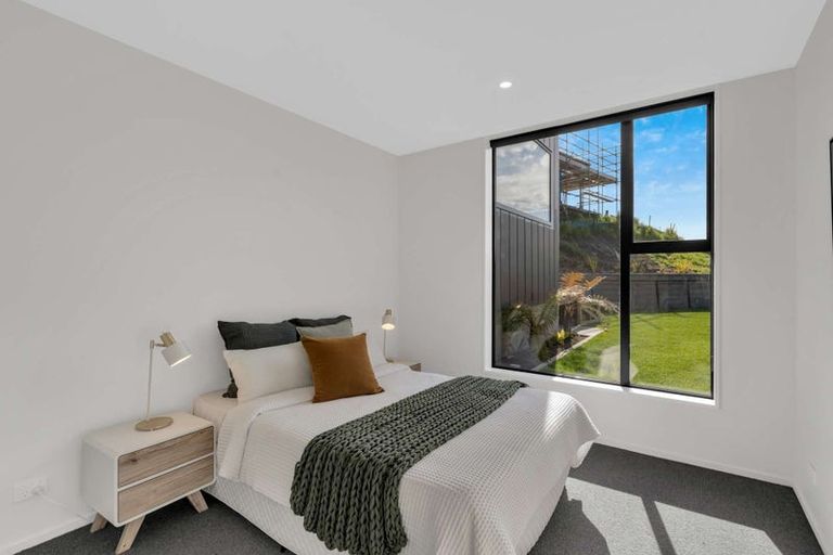 Photo of property in 13 Round Hill Rise, Cracroft, Christchurch, 8022