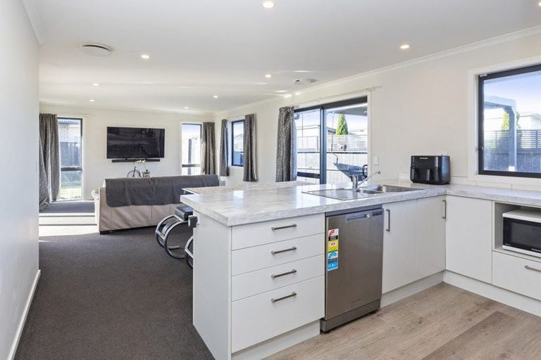 Photo of property in 2 Lucca Crescent, Rolleston, 7615