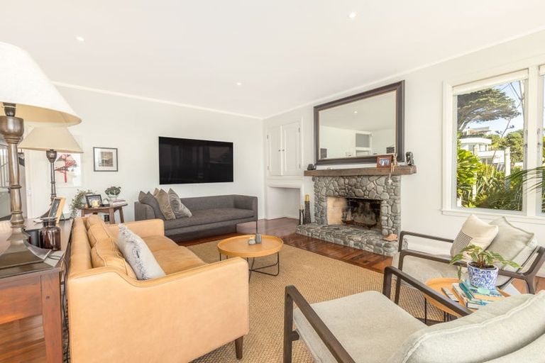 Photo of property in 1 Hydes Road, Raumati South, Paraparaumu, 5032