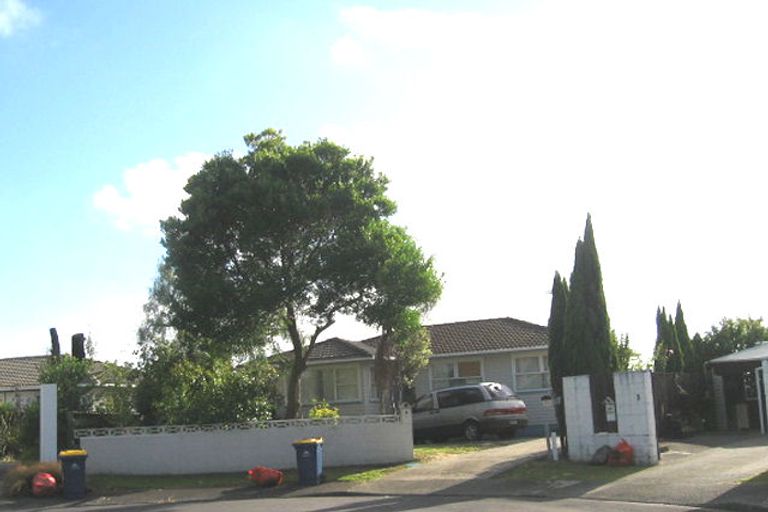 Photo of property in 7 Ngatoa Place, Glenfield, Auckland, 0629