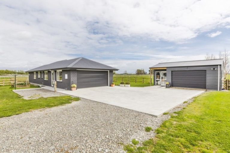 Photo of property in 541 Newbury Line, Bunnythorpe, Palmerston North, 4775