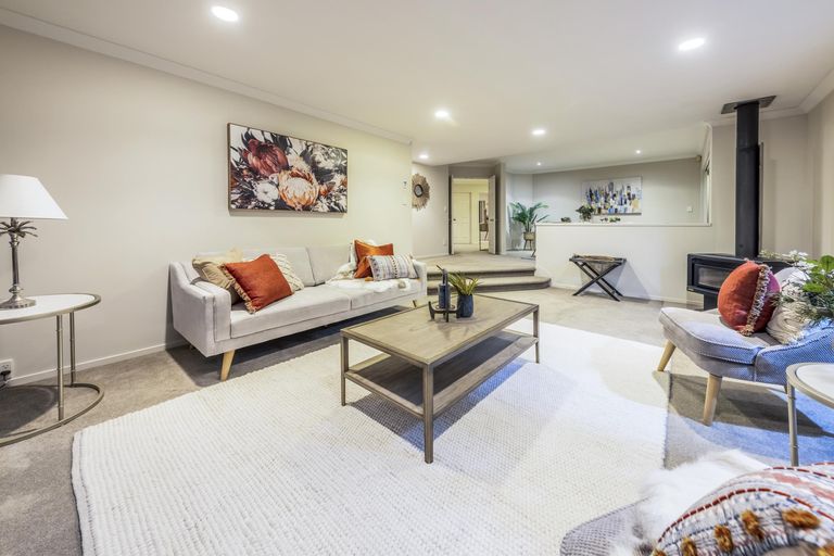 Photo of property in 6 Kilimanjaro Drive, Northpark, Auckland, 2013