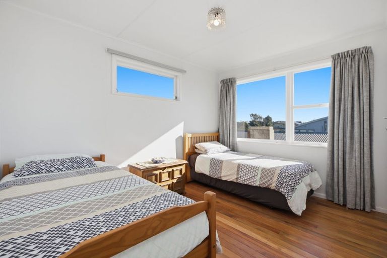 Photo of property in 22 Karewa Parade, Papamoa Beach, Papamoa, 3118