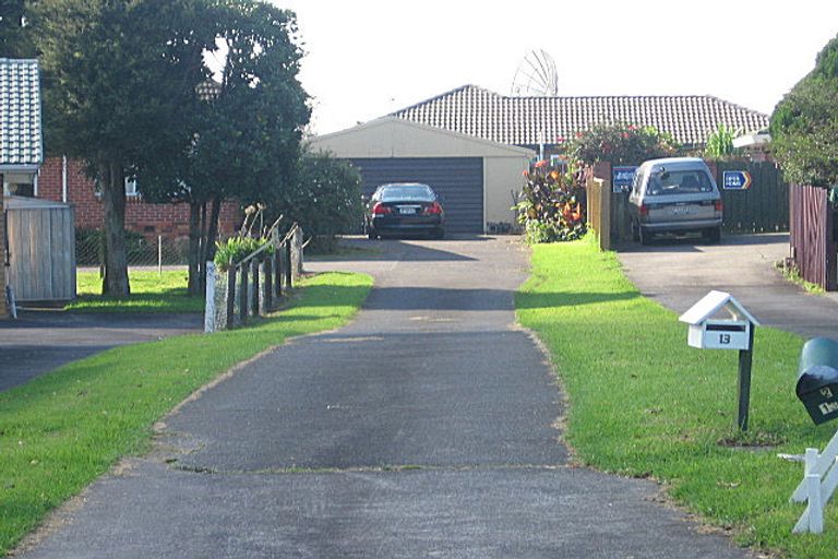 Photo of property in 1/13 Cambourne Road, Papatoetoe, Auckland, 2025