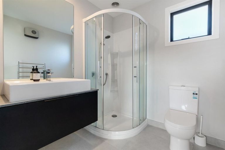 Photo of property in 6 Pennycook Place, Lake Hawea, Wanaka, 9382