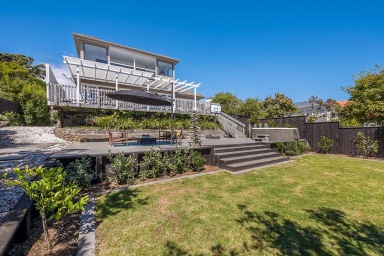 Photo of property in 17 Douglas Street, Paraparaumu Beach, Paraparaumu, 5032
