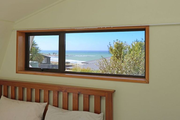 Photo of property in 17 Burnett Street, Kakanui, Oamaru, 9495