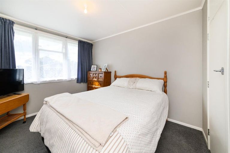 Photo of property in 19 Fergusson Street, Marton, 4710