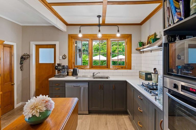 Photo of property in 12 Caius Avenue, Gonville, Whanganui, 4501