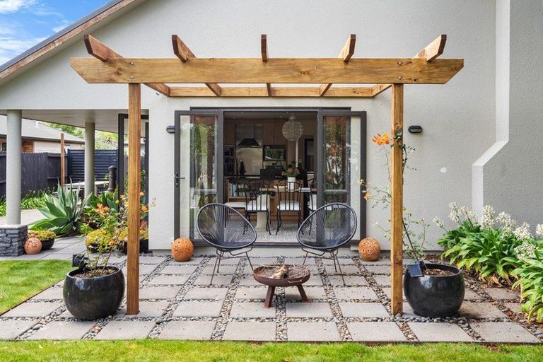 Photo of property in 11 Saint James Drive, Huntington, Hamilton, 3210