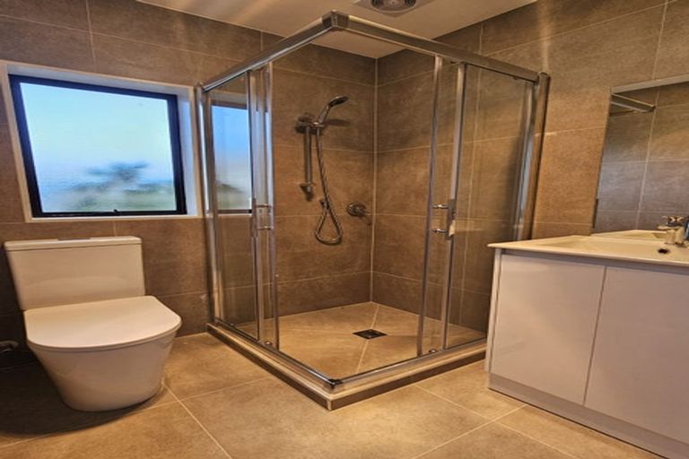 Photo of property in 39a Rollerson Street, Papakura, 2110