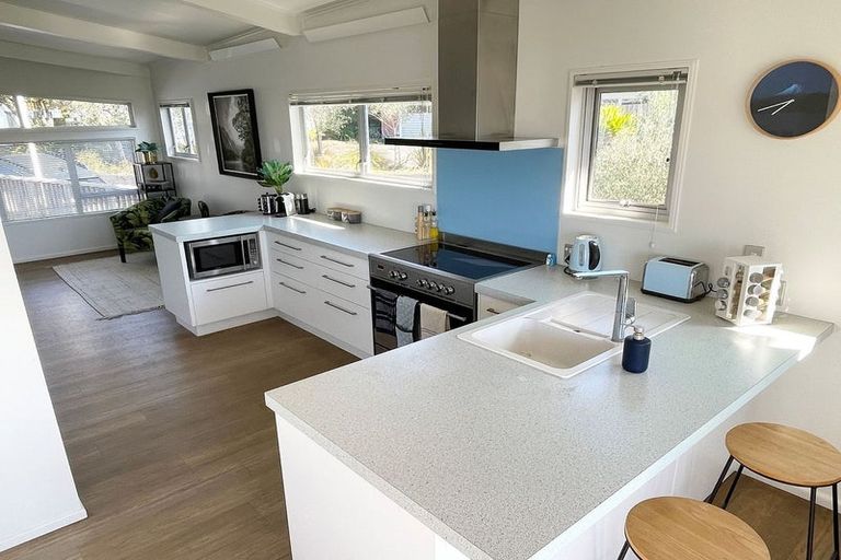 Photo of property in 11 Randall Place, Hospital Hill, Napier, 4110