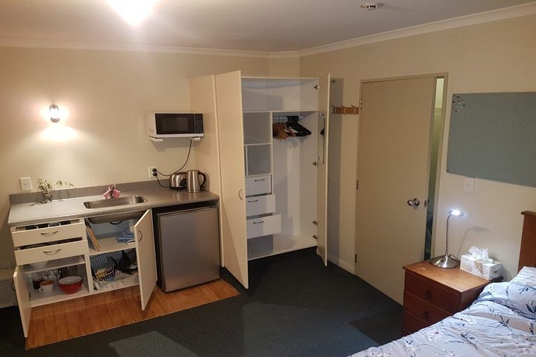 Photo of property in 33 Queen Street, Brighton, Dunedin, 9035