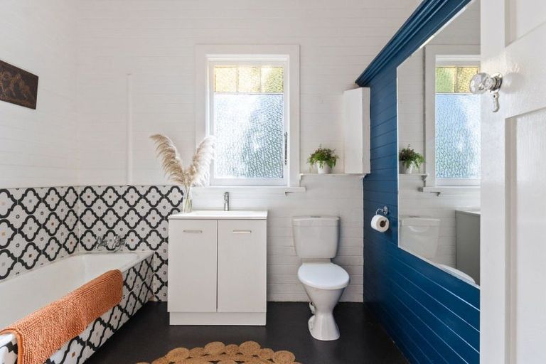 Photo of property in 9 Cheeseman Road, Inner Kaiti, Gisborne, 4010