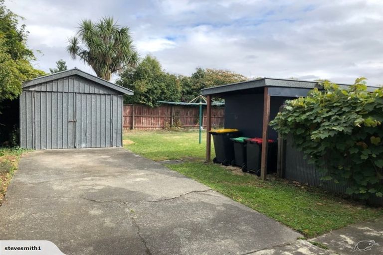 Photo of property in 5 Pitcairn Crescent, Bryndwr, Christchurch, 8053