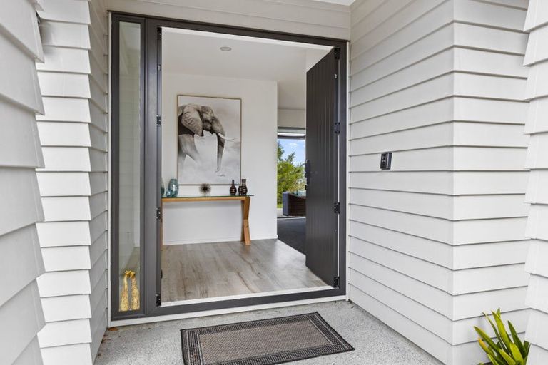 Photo of property in 69 Harvest Avenue, Orewa, 0931