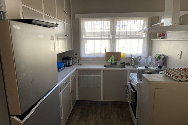 Photo of property in 2/210 Grove Road, Mayfair, Hastings, 4122