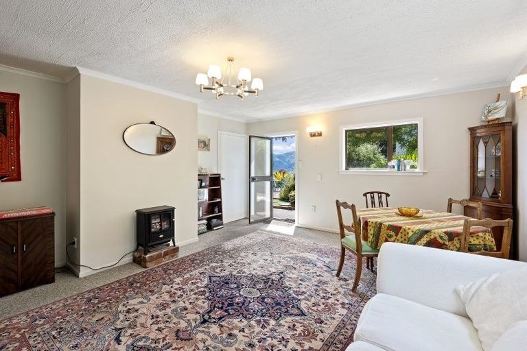 Photo of property in 73 Bayview Road, Charteris Bay, Lyttelton, 8971
