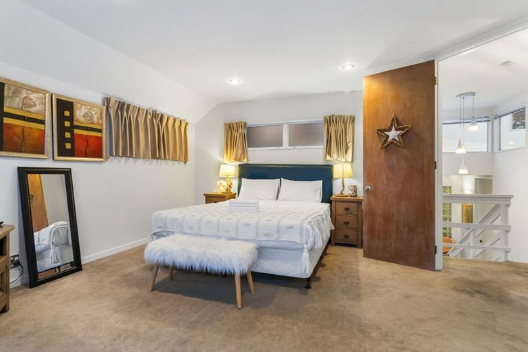 Photo of property in 38 Marae Road, Greenhithe, Auckland, 0632