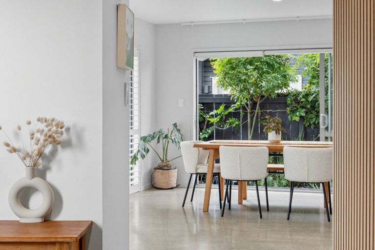 Photo of property in 6 Kahuparere Crescent, Pyes Pa, Tauranga, 3112