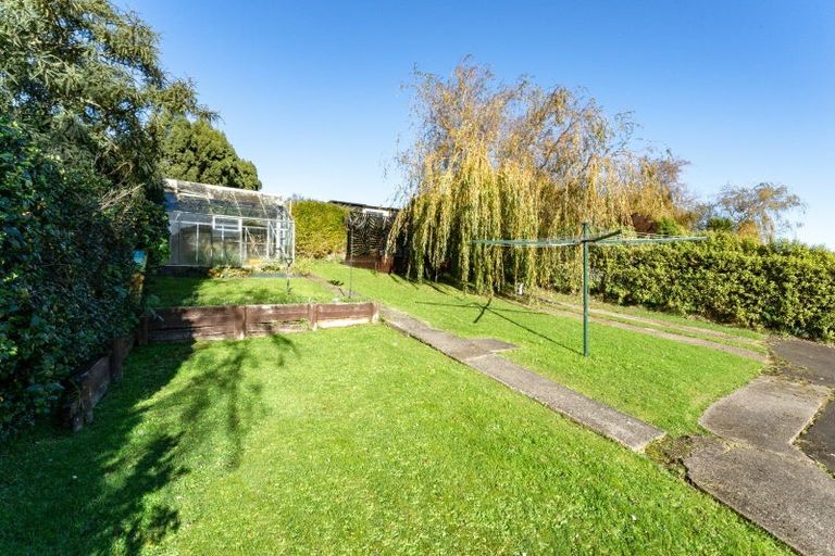 Photo of property in 35 Burgess Street, Green Island, Dunedin, 9018