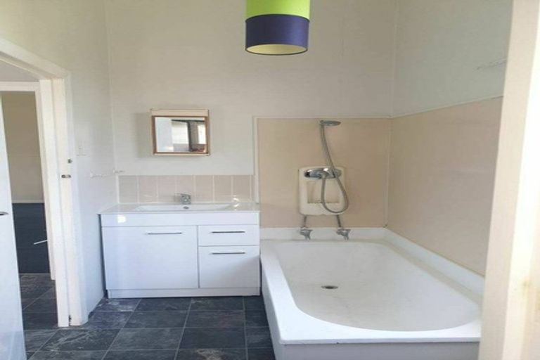 Photo of property in 6 Caius Avenue, Gonville, Wanganui, 4501