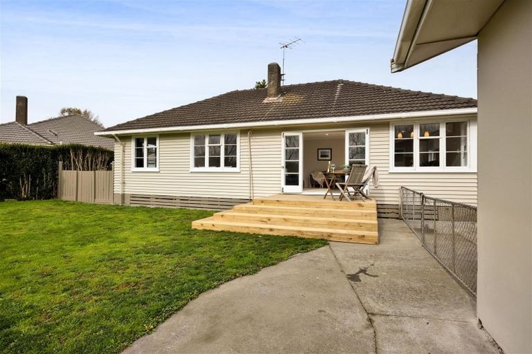 Photo of property in 13 Malone Place, Hawera, 4610
