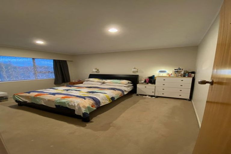 Photo of property in 2/76 Velma Road, Hillcrest, Auckland, 0627