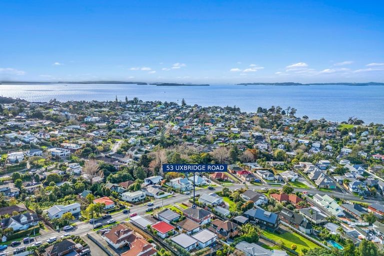 Photo of property in 1/53 Uxbridge Road, Mellons Bay, Auckland, 2014