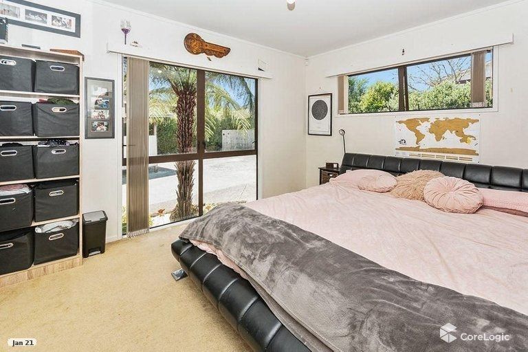 Photo of property in 106 Te Atatu Road, Te Atatu South, Auckland, 0610