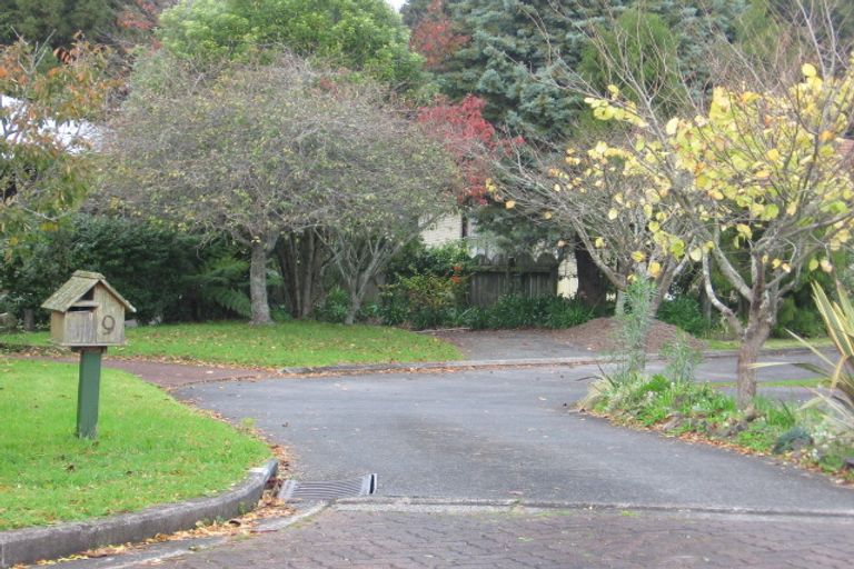 Photo of property in 9 Spruce Place, Totara Heights, Auckland, 2105