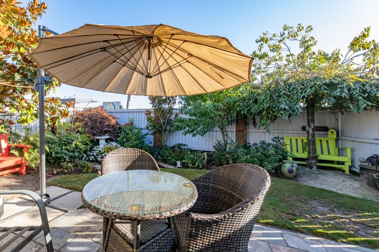 Photo of property in 1/4 Daniels Road, Redwood, Christchurch, 8051