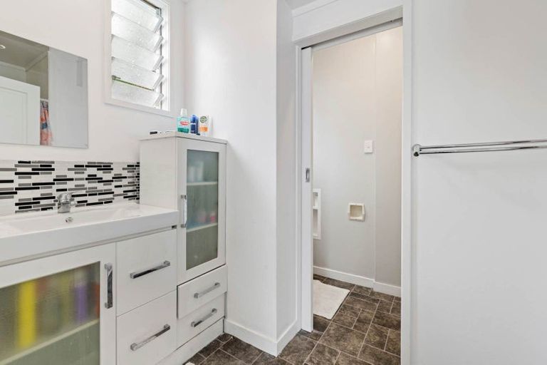 Photo of property in 14a Earlsworth Road, Mangere East, Auckland, 2024