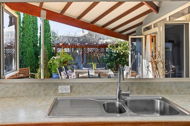 Photo of property in 207 Avenue Road, Greenmeadows, Napier, 4112