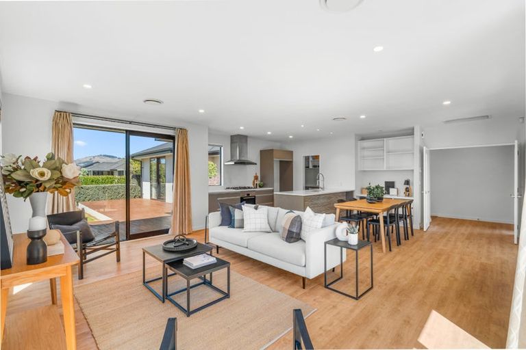 Photo of property in 10 Euphrasie Drive, Aidanfield, Christchurch, 8025