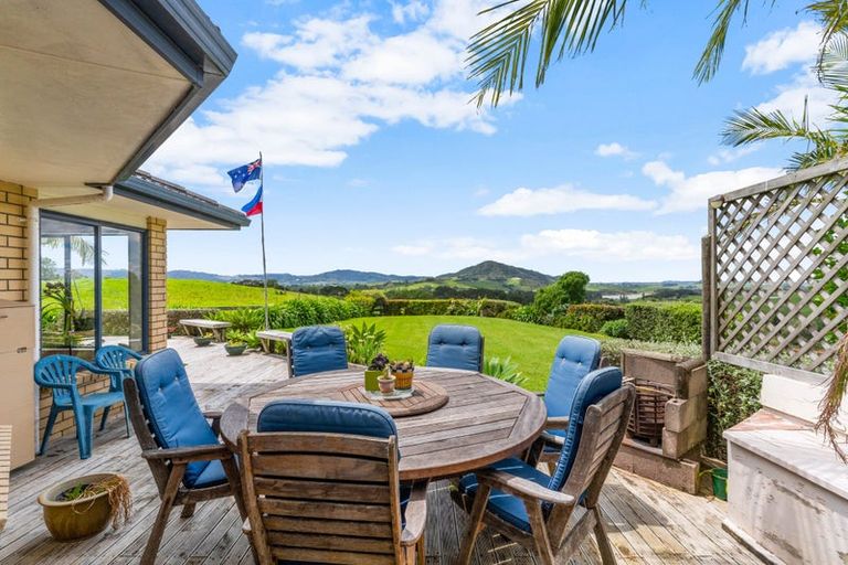 Photo of property in 91 Whaka Street, Maungaturoto, 0520