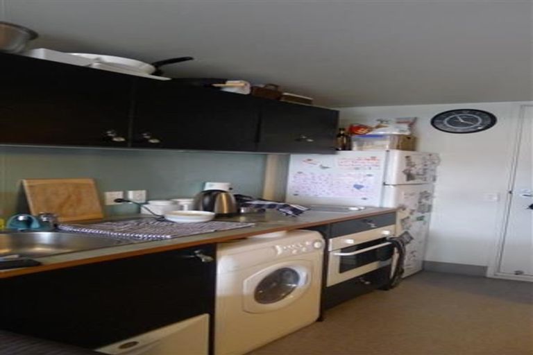 Photo of property in Urbane Apartments, 37/29 Webb Street, Mount Cook, Wellington, 6011