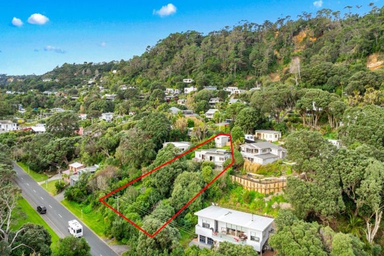 Photo of property in 25 Domain Crescent, Muriwai, Waimauku, 0881