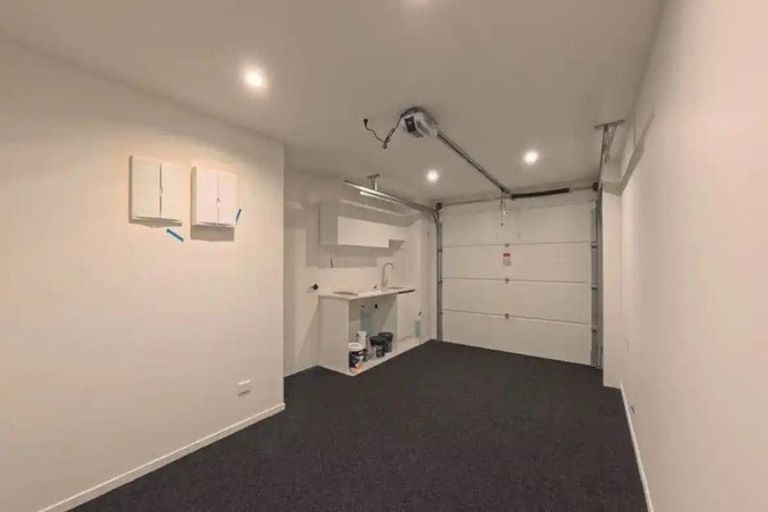 Photo of property in 7c Titirangi Road, New Lynn, Auckland, 0600