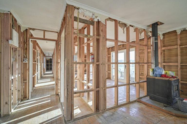 Photo of property in 357 Swamp Road, Fernhill, Napier, 4183