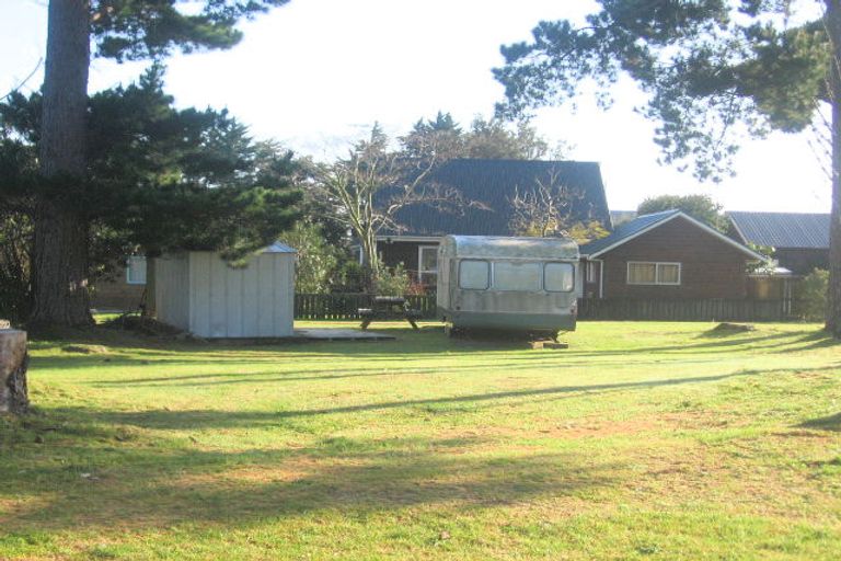 Photo of property in 107 Pinewood Court, Matarangi, Whitianga, 3592