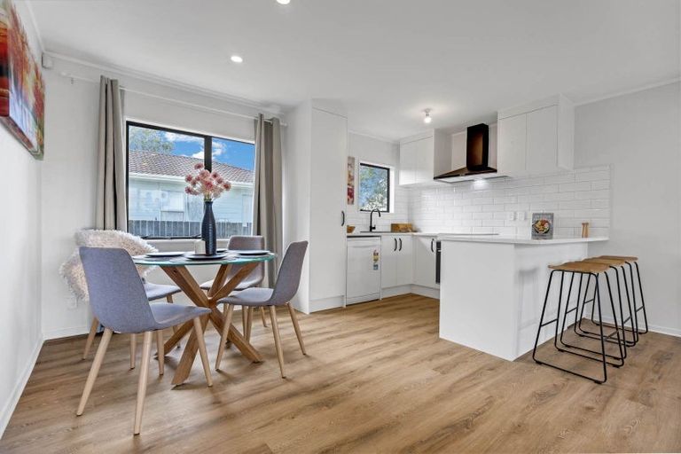 Photo of property in 1/17 Kent Road, Manurewa, Auckland, 2102