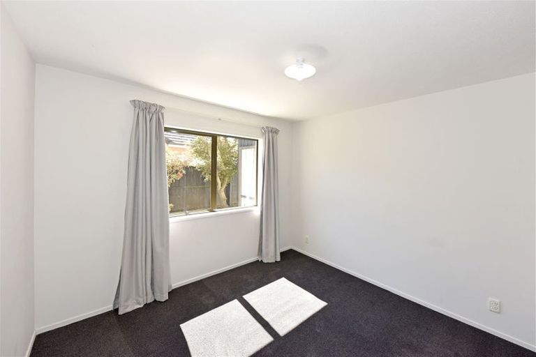 Photo of property in Peerswick Court, 43l Waimairi Road, Upper Riccarton, Christchurch, 8041